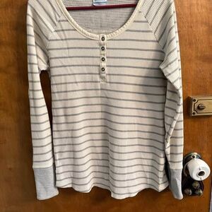 Columbia Along the Gorge Striped Scoop Neck Henley Women’s Extra Large